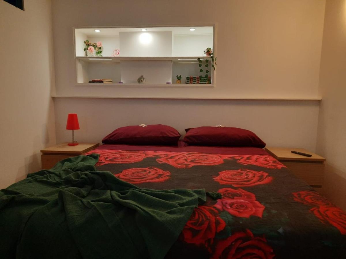 La Casa Del Largo Del Rosso Διαμέρισμα Ποτσουόλι Εξωτερικό φωτογραφία